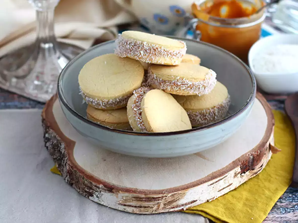 Alfajores - argentínsky chlieb s mliečnym džemom a kokosom