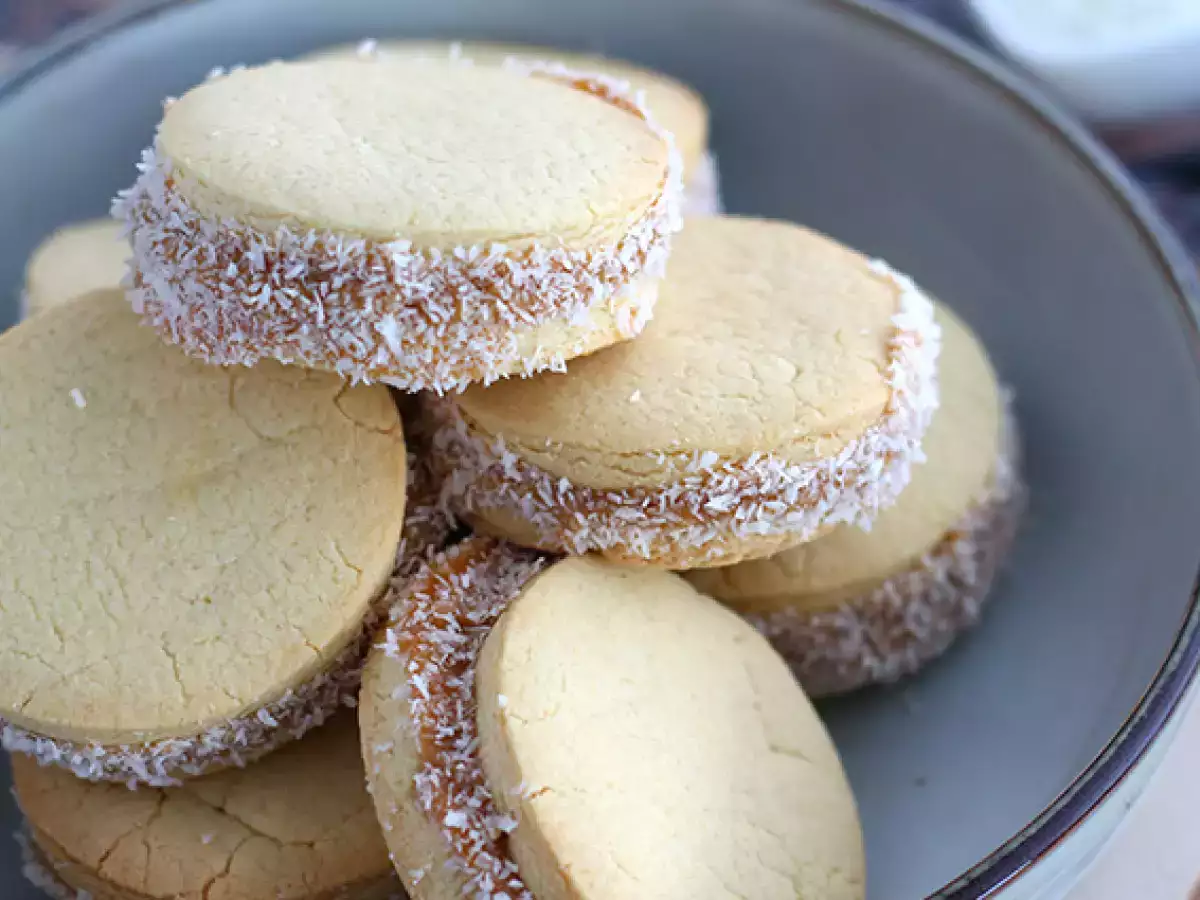Alfajores - argentínsky chlieb s mliečnym džemom a kokosom - foto 3