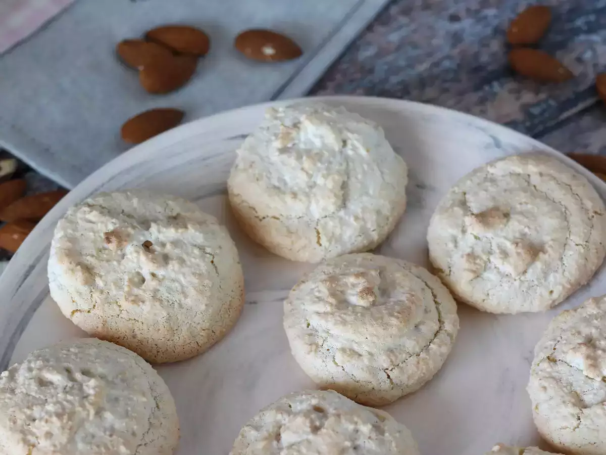 Amaretti, talianske mandľové pochúťky ideálne ku káve! - foto 3