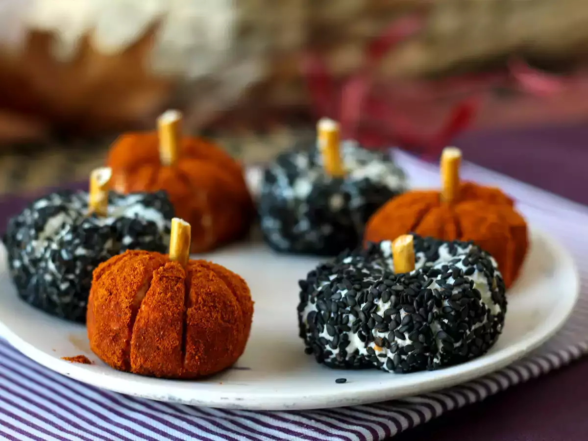 Aperitívna syrová nátierka v tvare tekvice, ideálna na Halloween! - foto 6