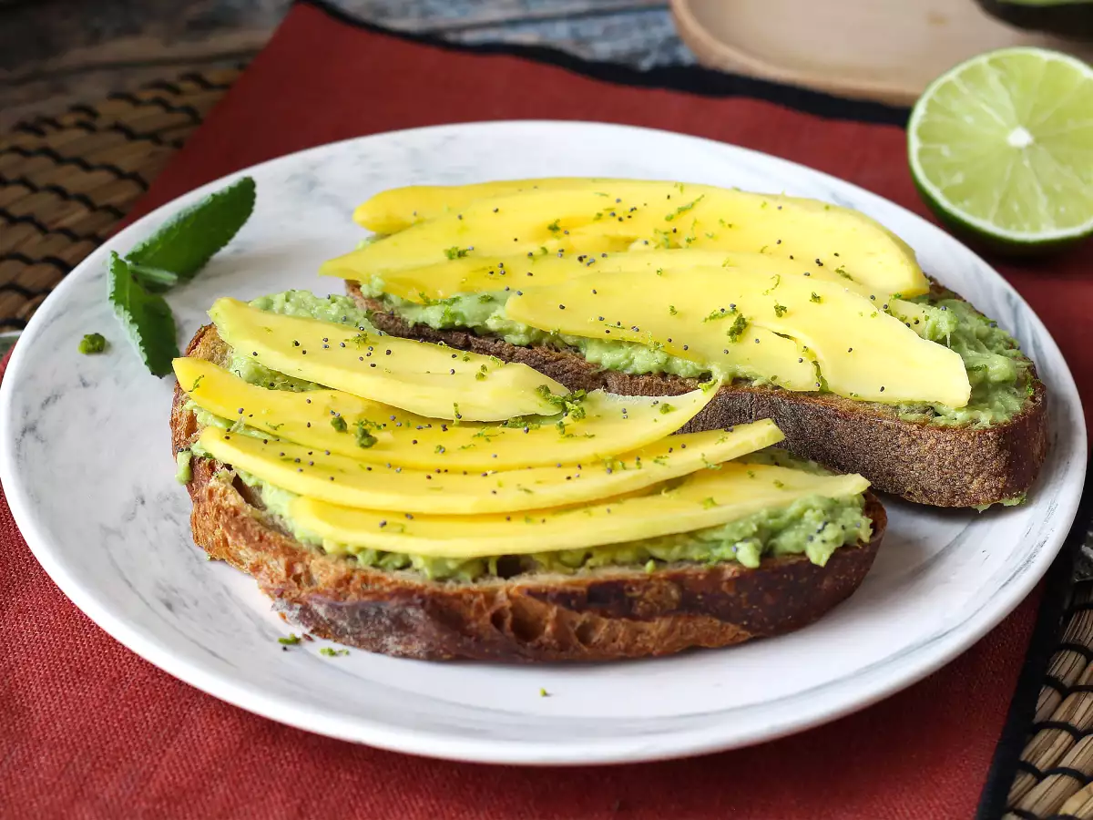 Avokádový toast s mangom a limetkou: svieži, rýchly a chutný recept - foto 5