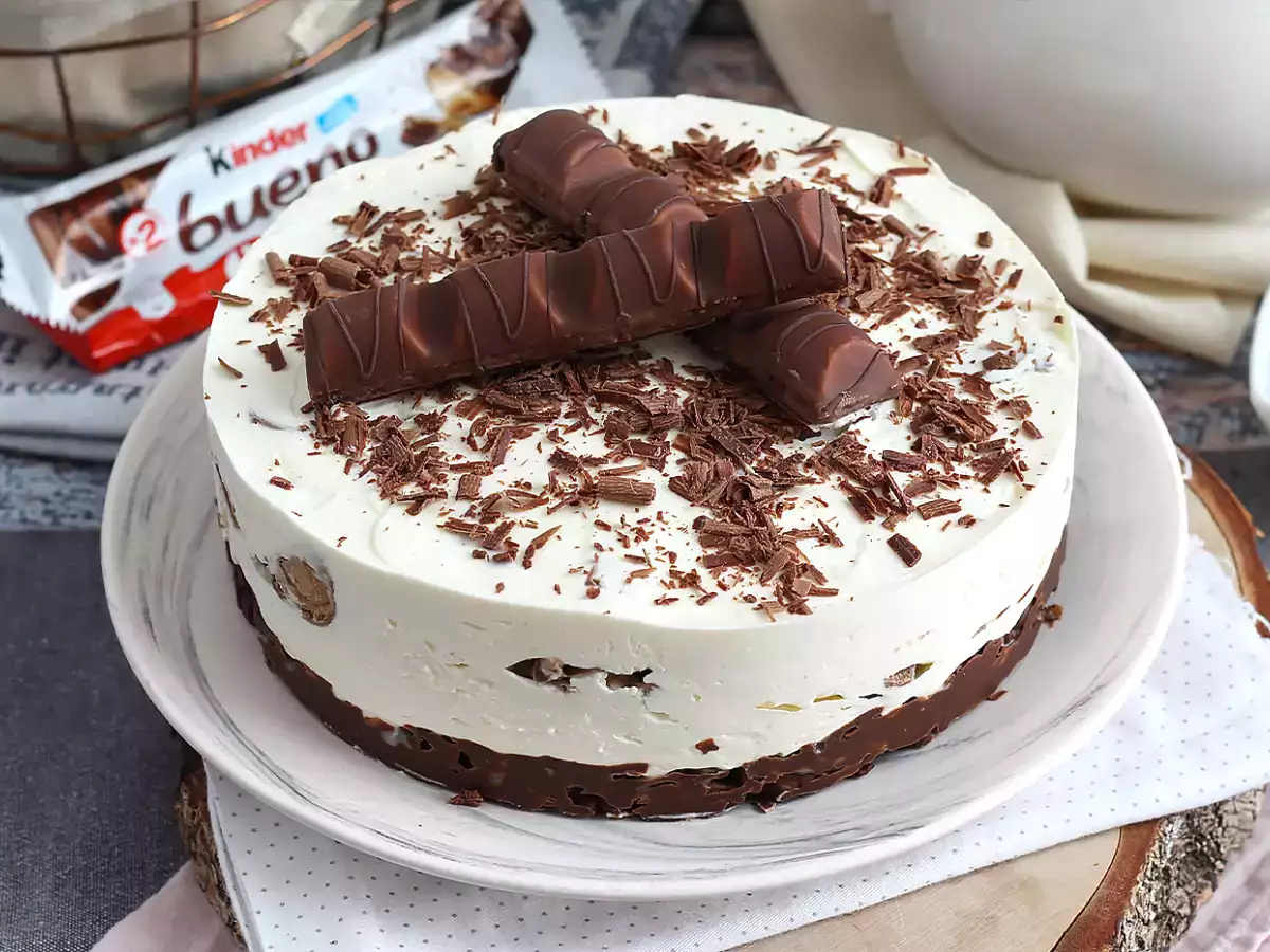Báječný tvarohový koláč Kinder Bueno bez pečenia