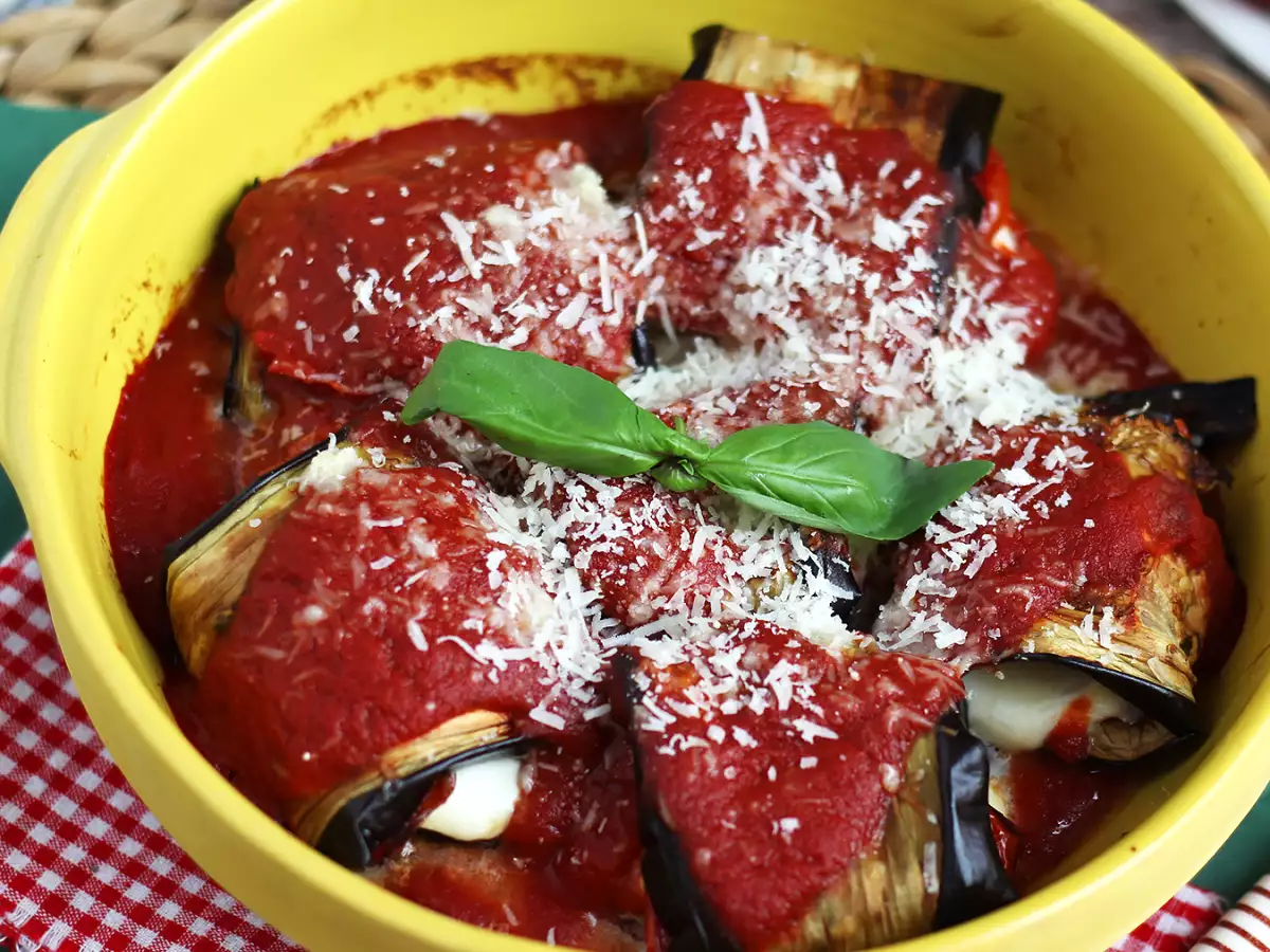 Baklažánové rolky parmigiana - foto 2