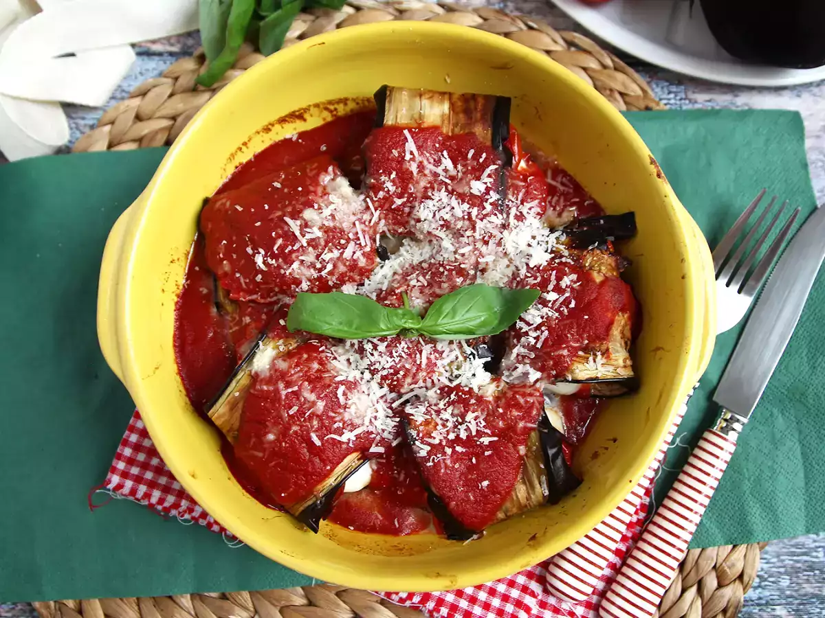 Baklažánové rolky parmigiana - foto 3