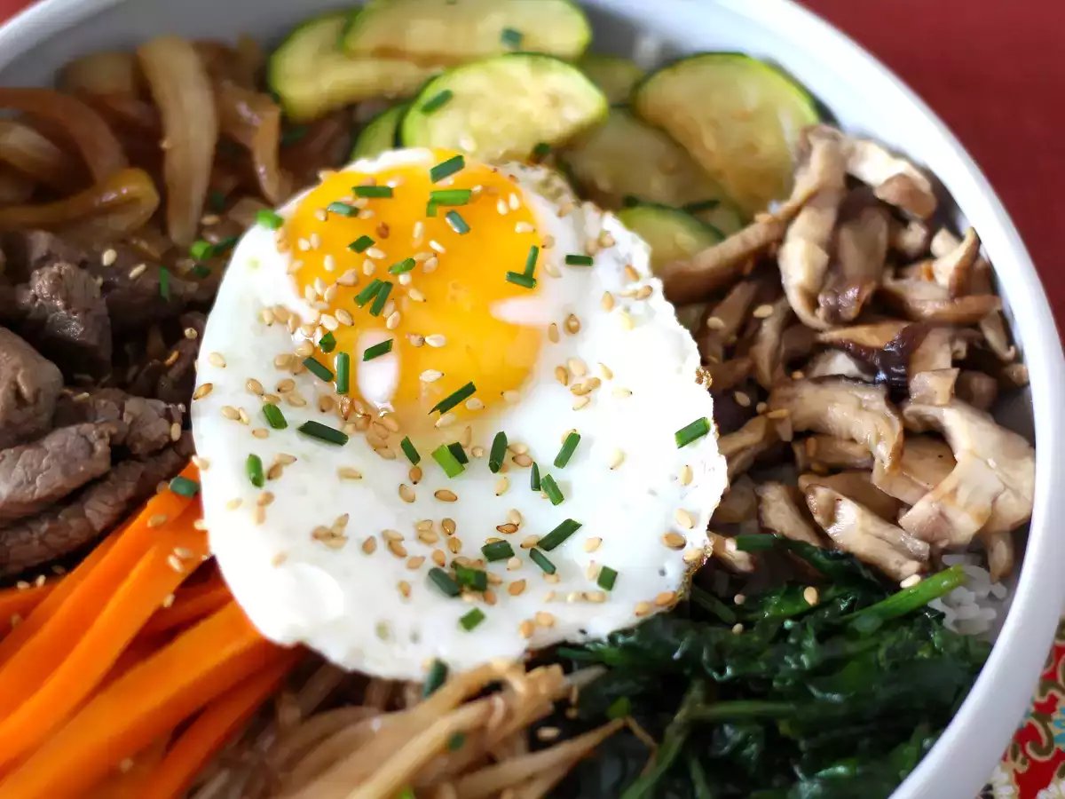 Bibimbap, tradičné kórejské jedlo - foto 3