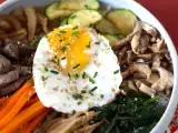 Bibimbap, tradičné kórejské jedlo, foto 2