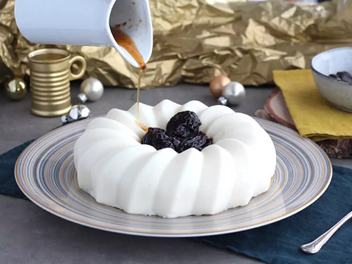 Blanc manger kokosové a slivkové coulis