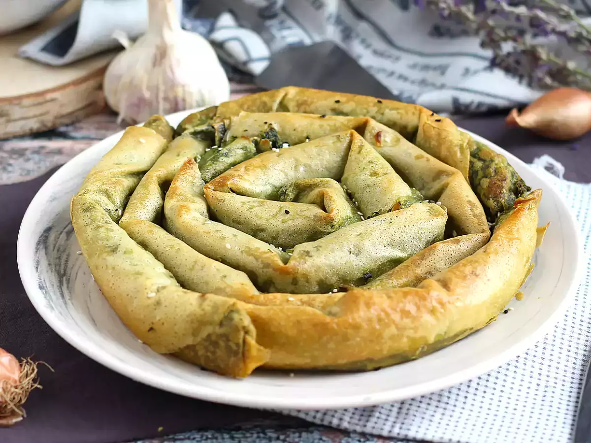 Borek, turecký koláč so špenátom a syrom