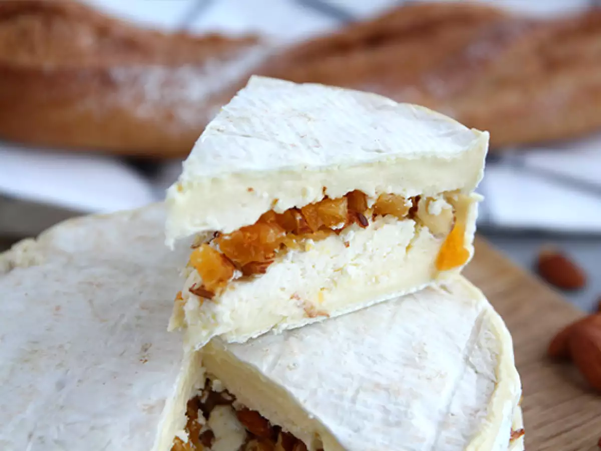 Brie s marhuľovou a mandľovou náplňou - foto 2