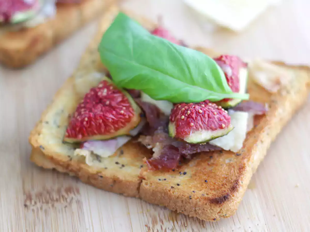Bruschetta s figami, parmezánom a parmskou šunkou - foto 2