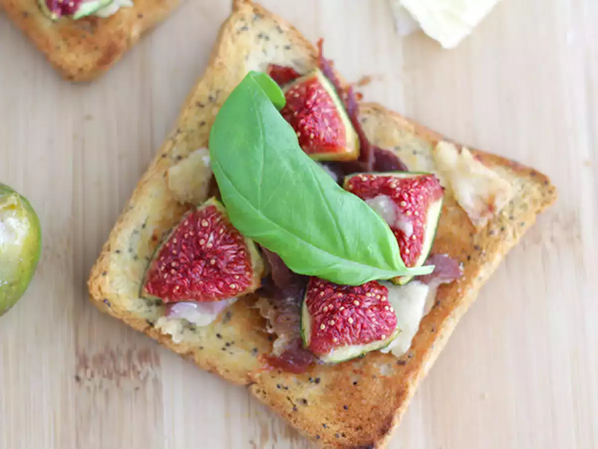 Bruschetta s figami, parmezánom a parmskou šunkou - foto 3
