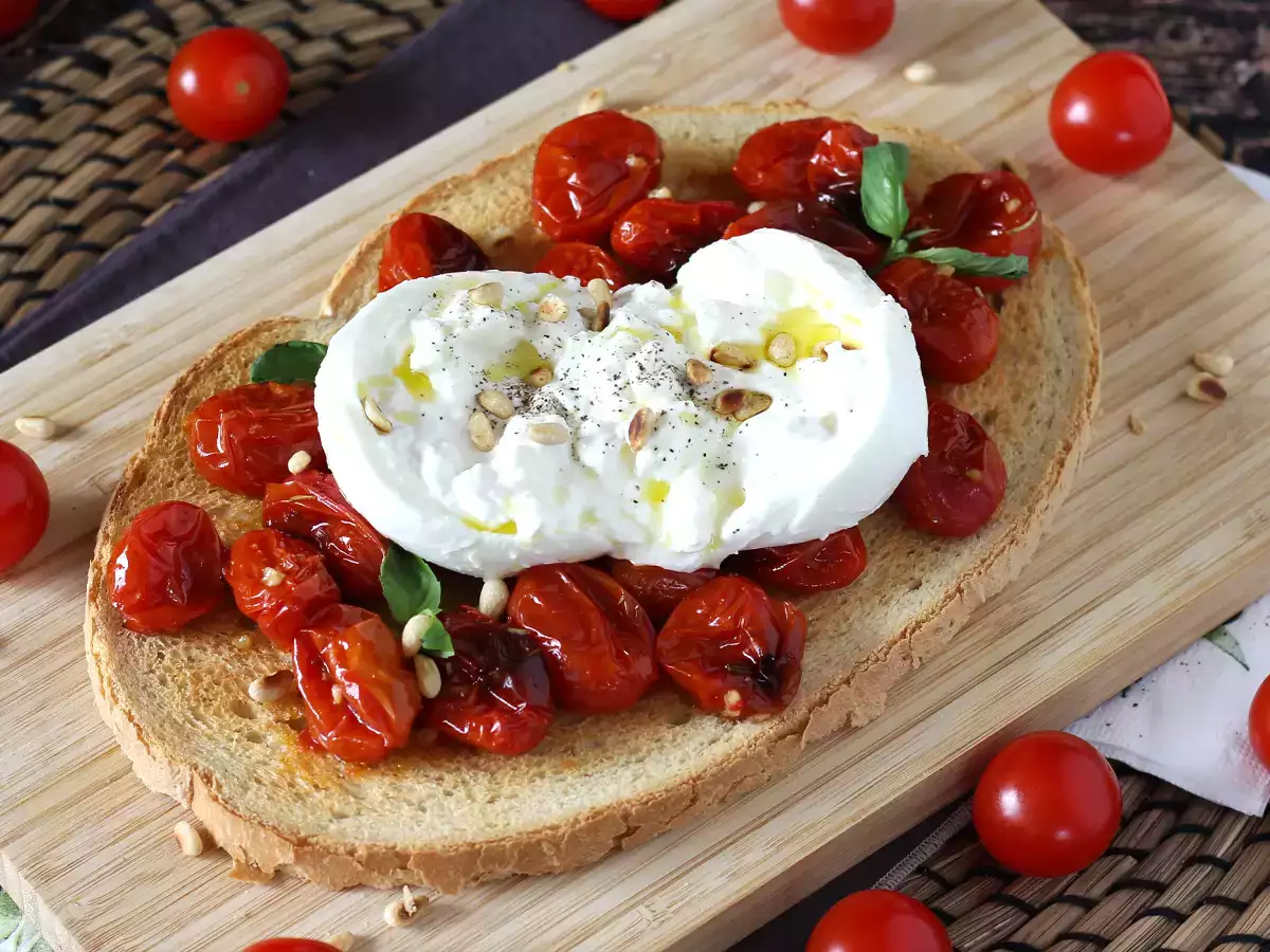 Bruschetta s pečenými paradajkami a burratou - foto 3