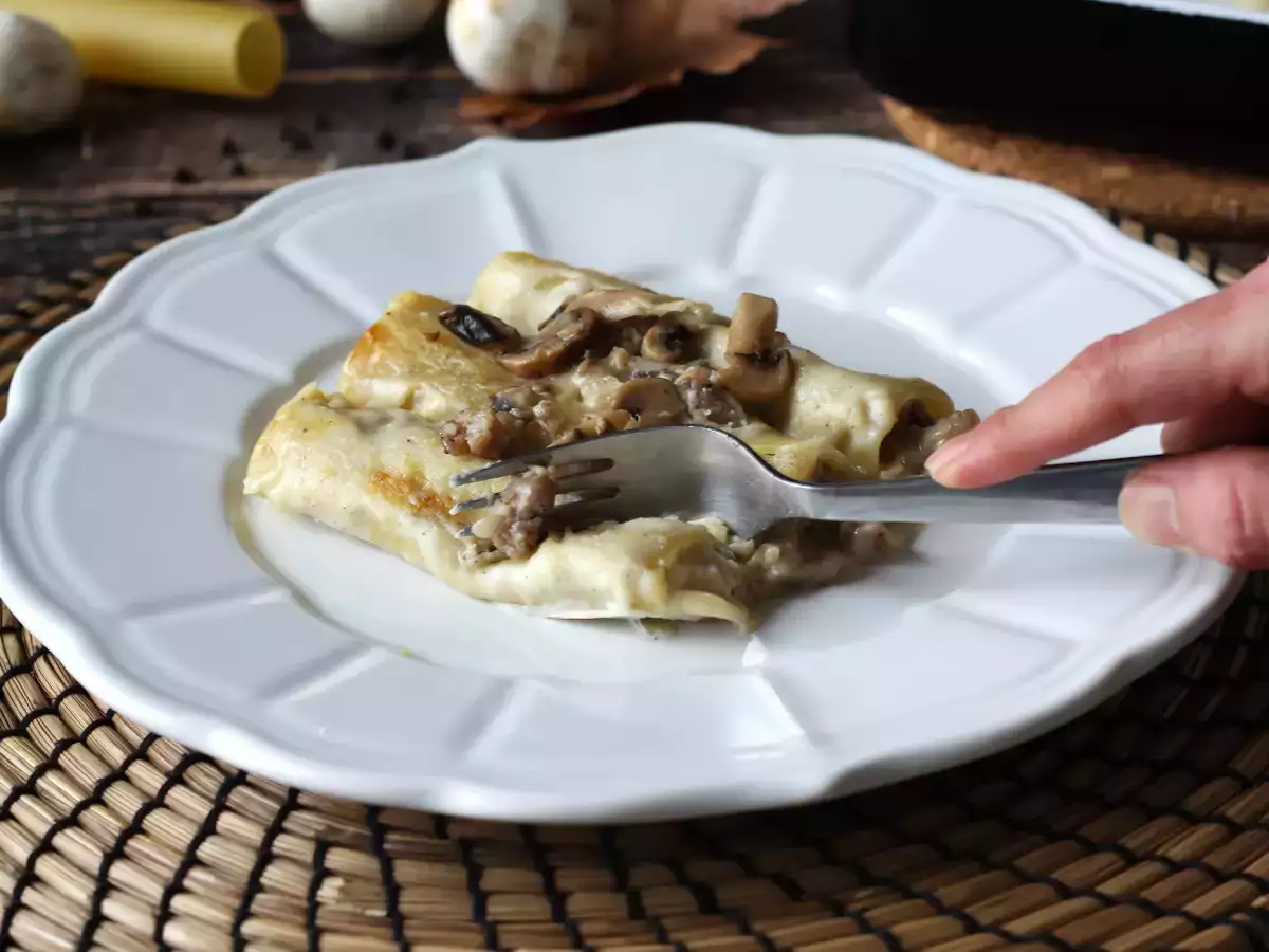 Cannelloni huby a klobása: bohatý a chutný prvý chod - foto 6