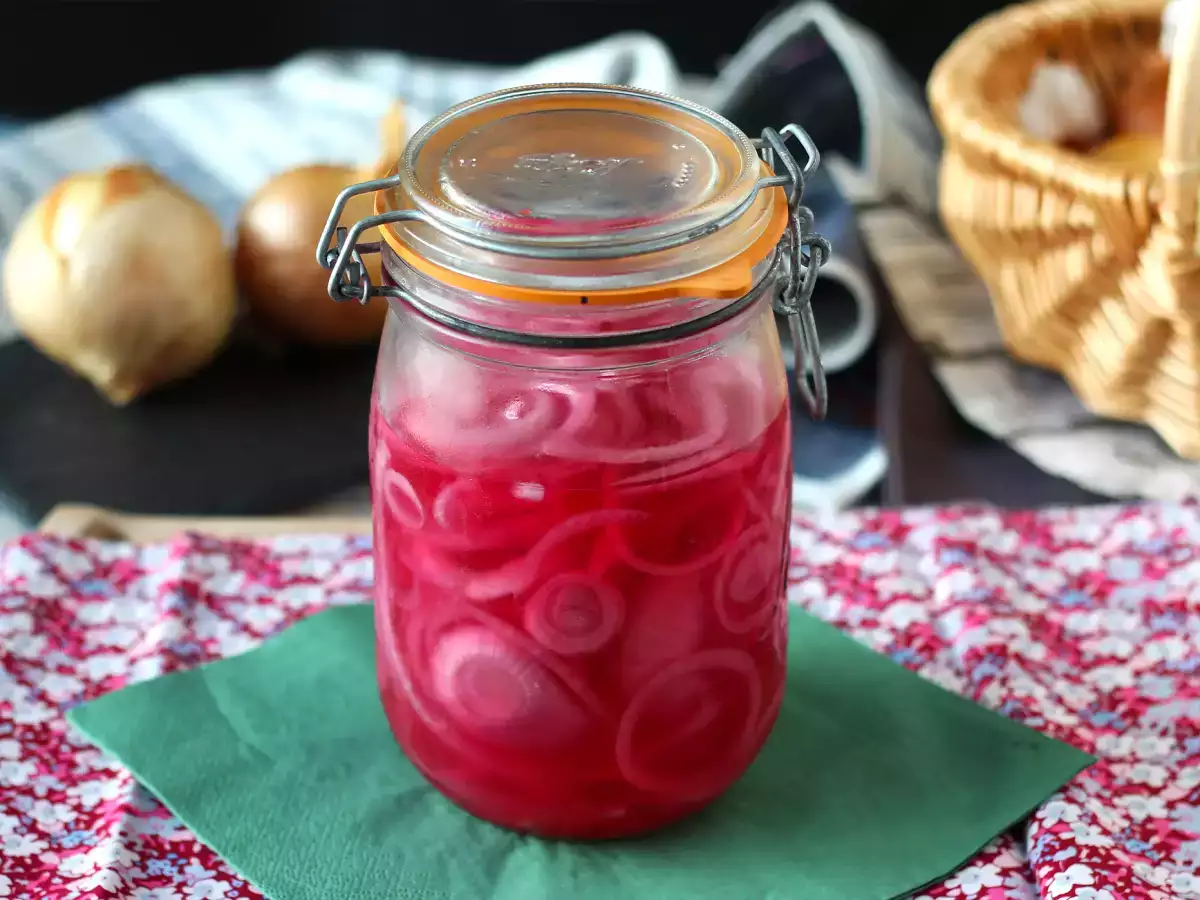 Červené cibuľové uhorky, ideálne na vylepšenie vašich jedál! - foto 5