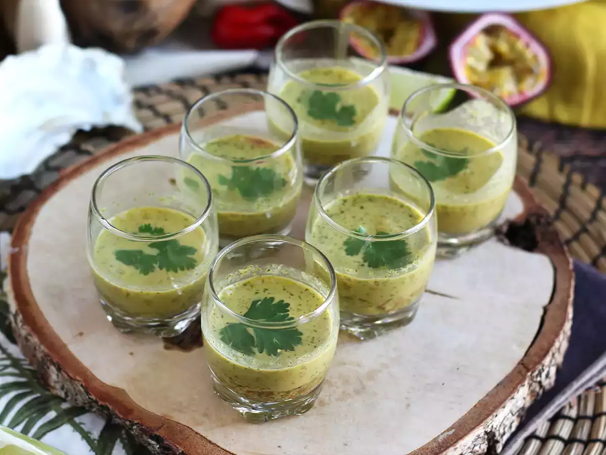 Ceviche z ustríc: leche de tigre a marakuja