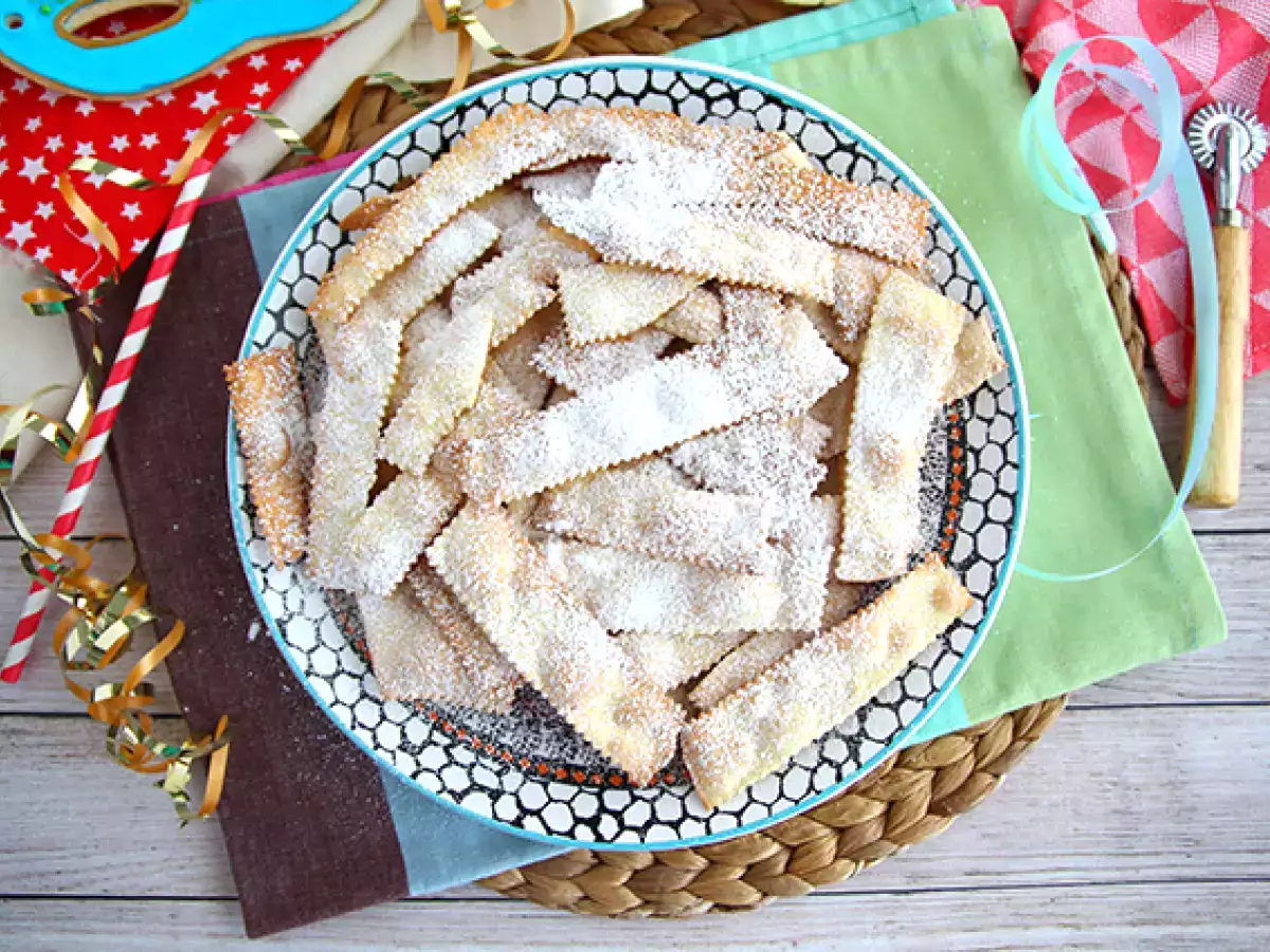Chiacchiere di carnevale - talianske pečené bugne