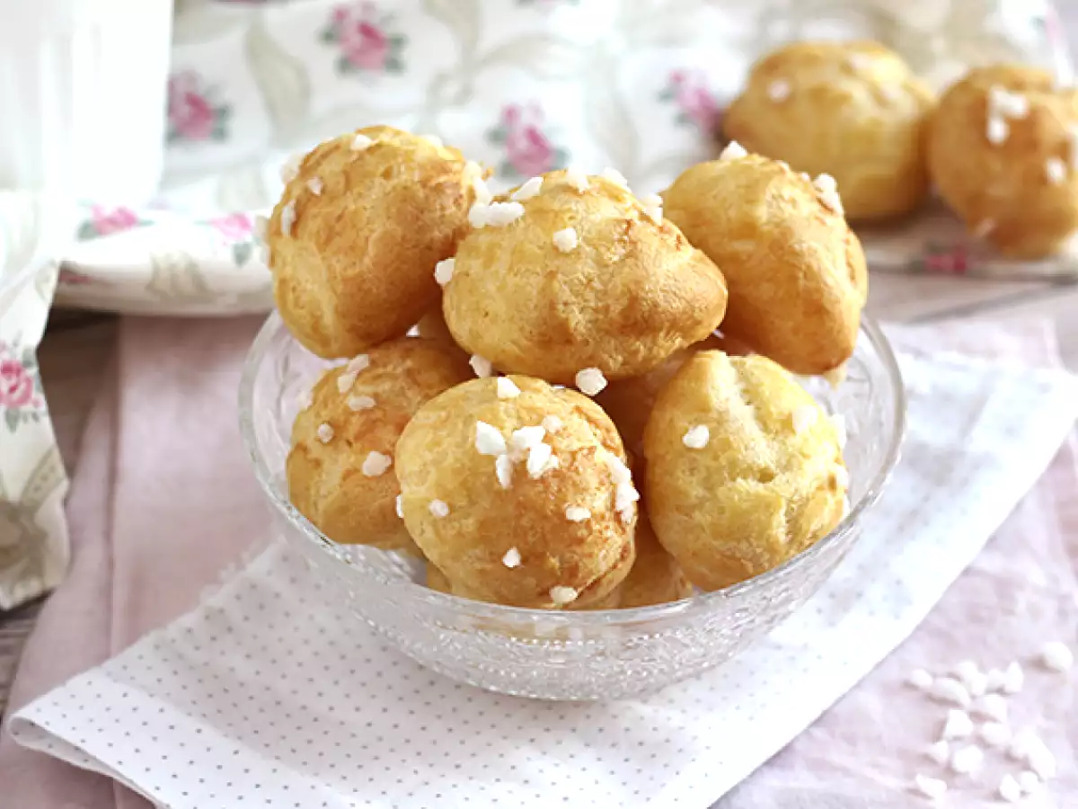 Chouquettes, choux s perlovým cukrom