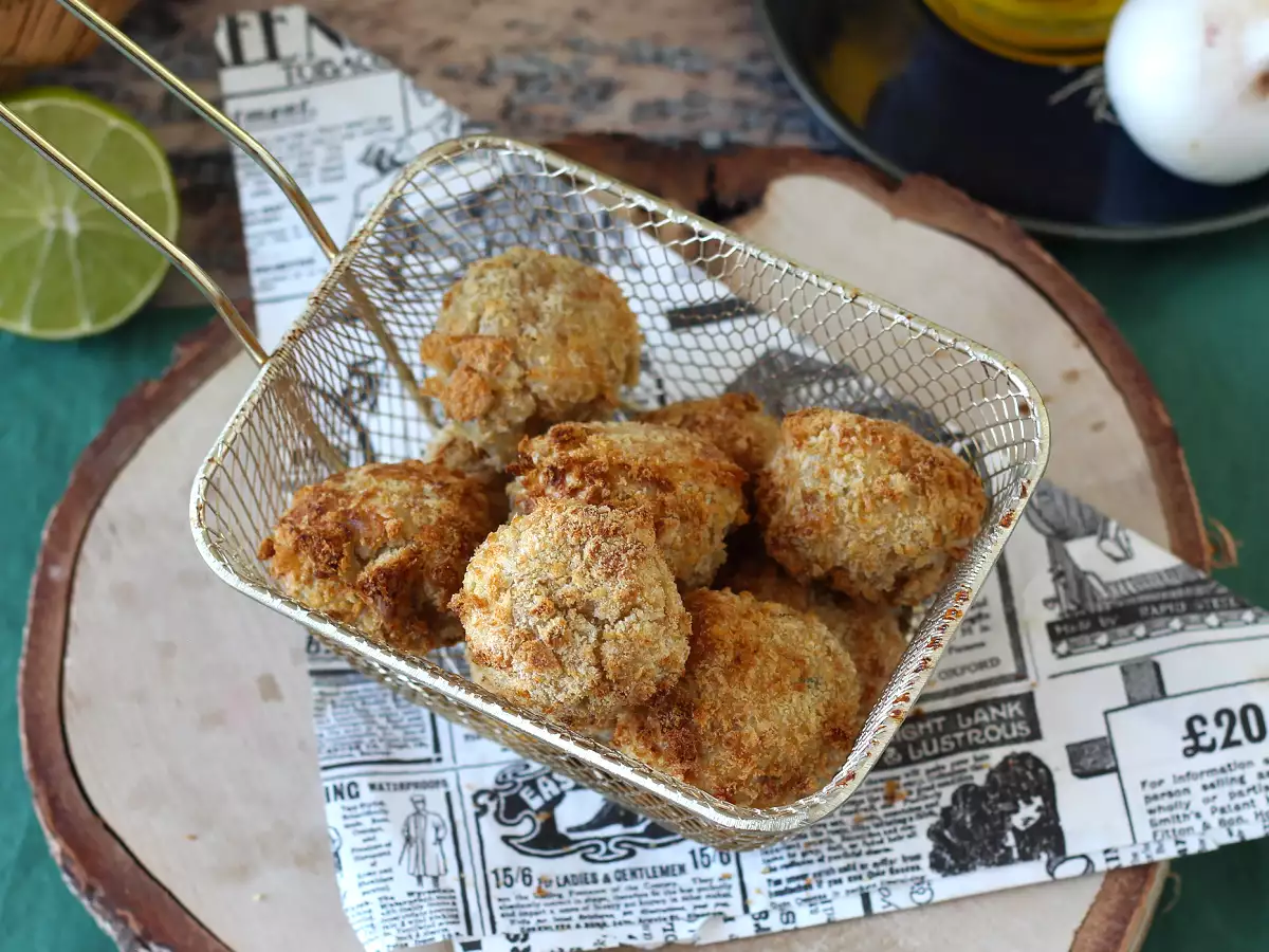 Chrumkavé tuniakové koláčiky vo fritéze: neodolateľný predkrm!