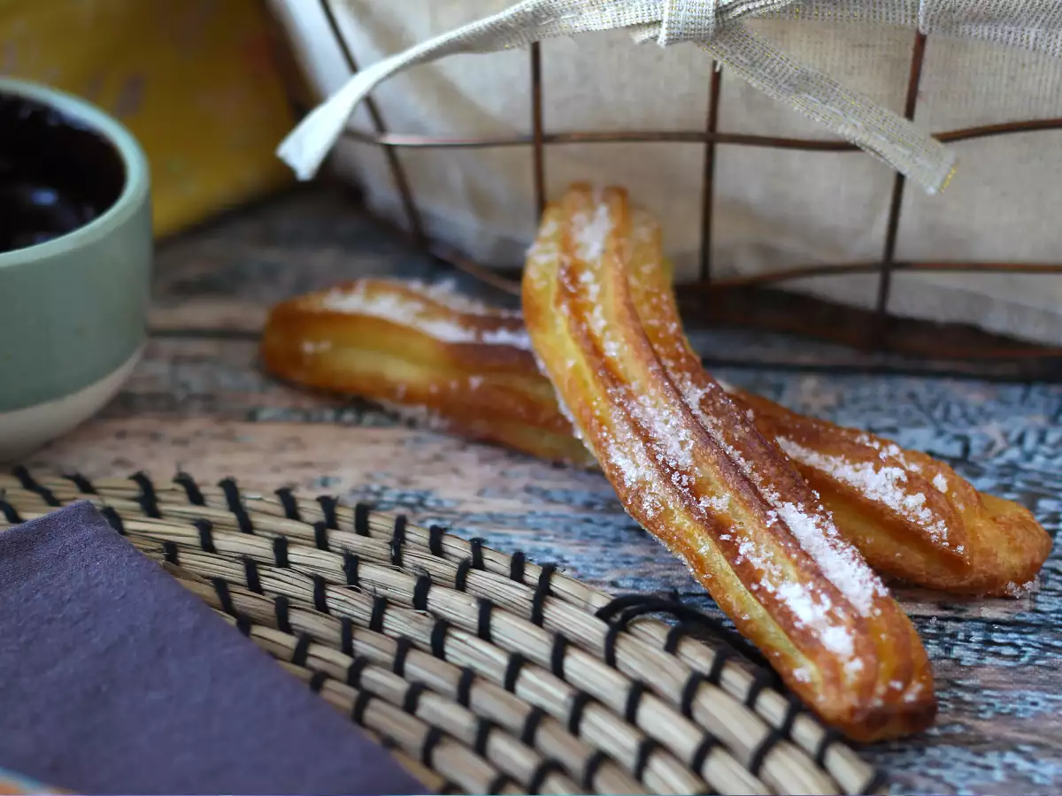 Churros pripravené vo fritéze na vzduchu