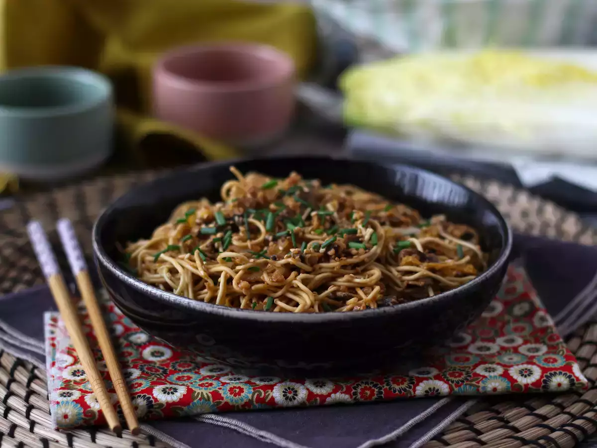 Čínske rezance wok (zelenina a sójový proteín) - foto 4
