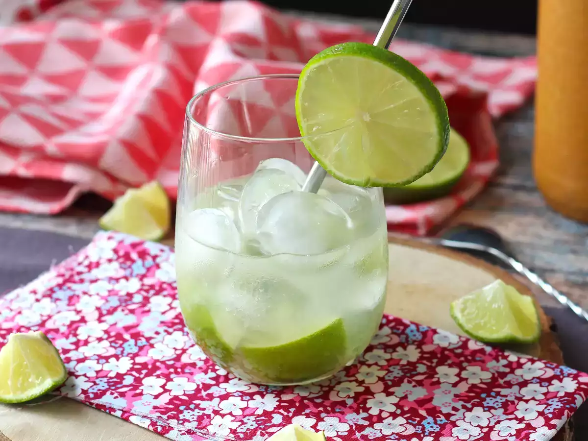 Citrónová Caipirinha: brazílsky nápoj, ktorý si ľahko pripravíte bez koktailového šejkra - foto 2