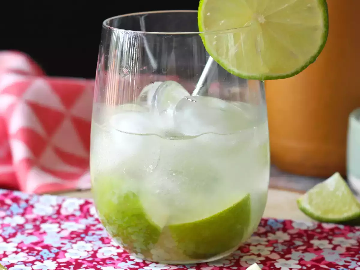 Citrónová Caipirinha: brazílsky nápoj, ktorý si ľahko pripravíte bez koktailového šejkra - foto 5