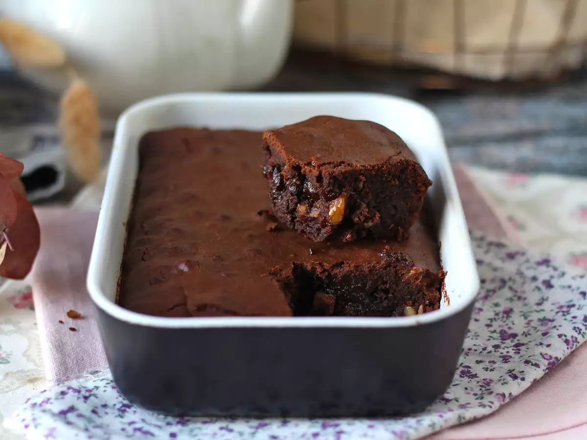Čokoládový a orechový koláčik vo fritéze - foto 8