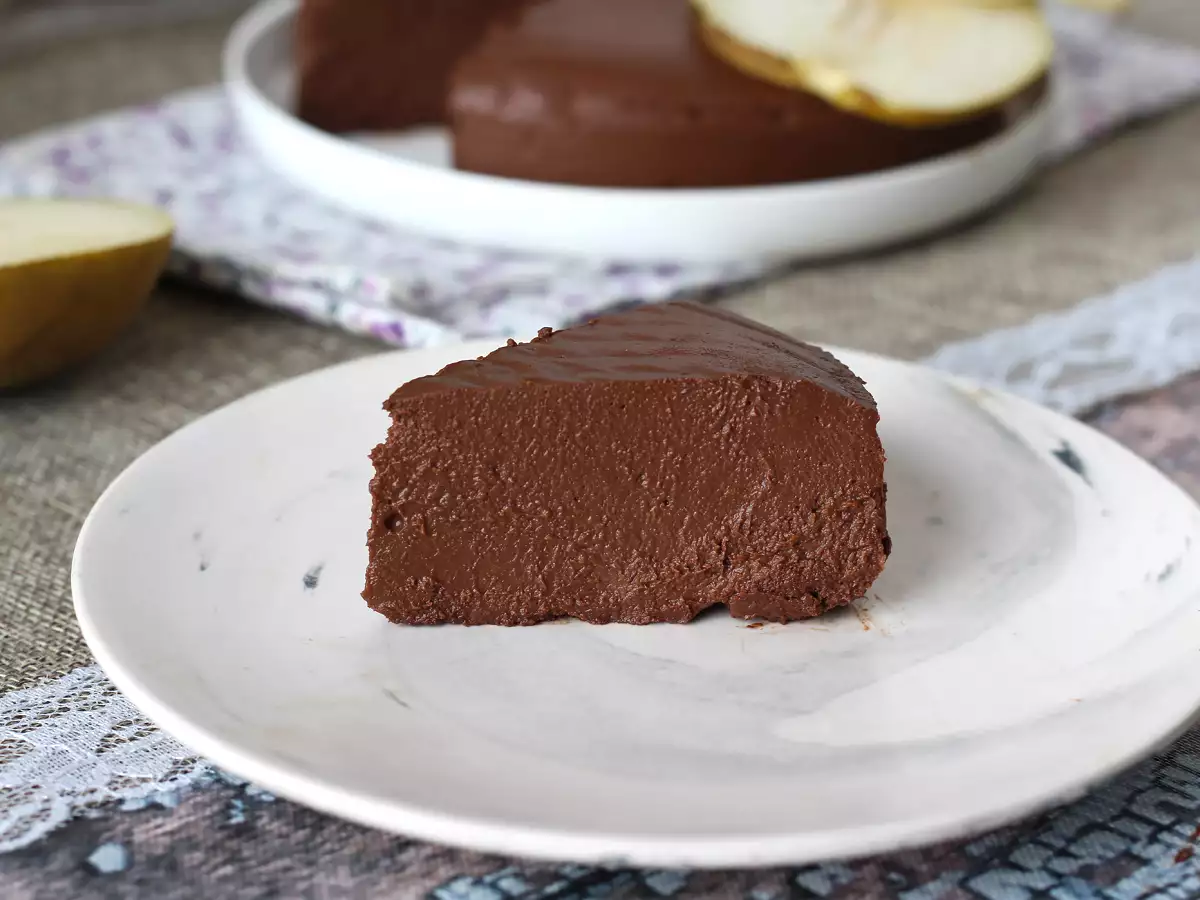 Čokoládový hruškový fondán, super jednoduchý dezert, ktorý si pripravíte len z 2 ingrediencií! - foto 7