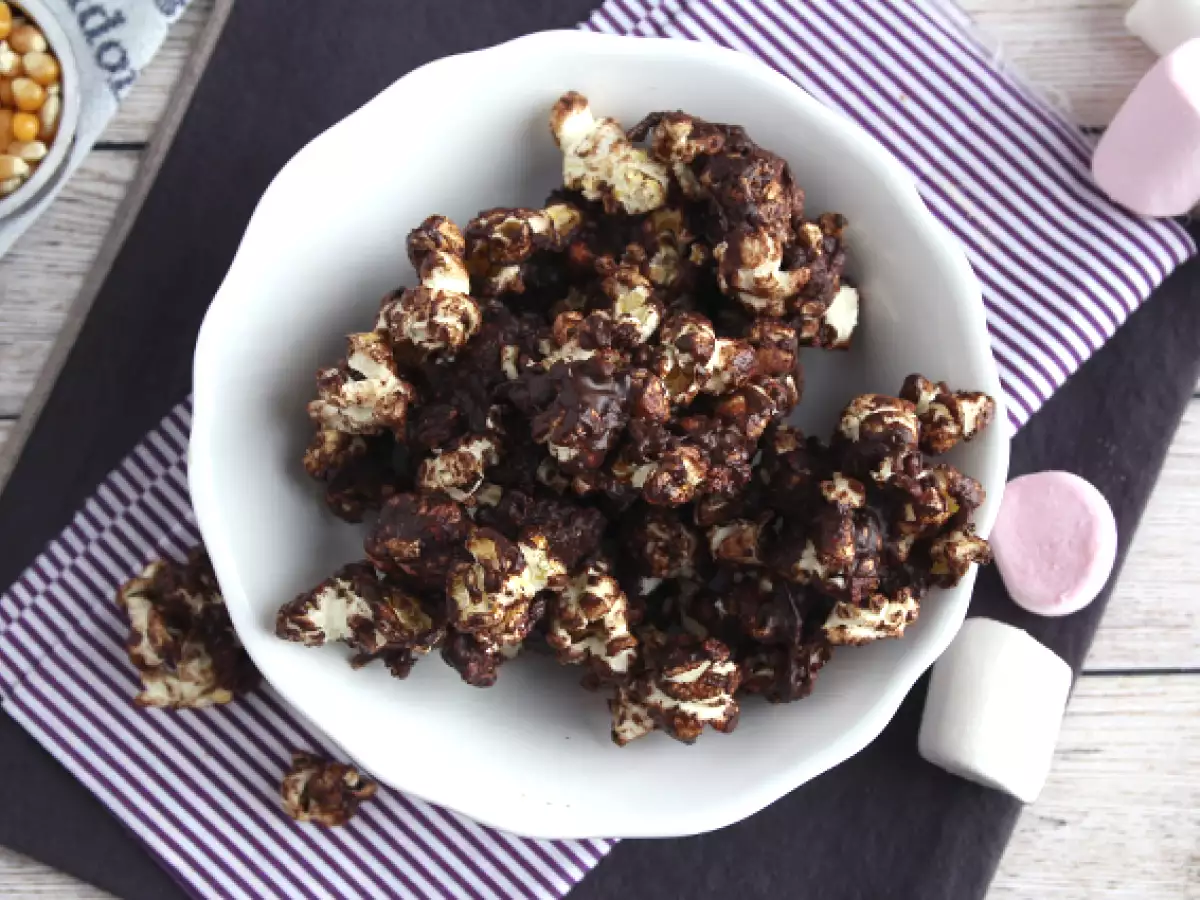 Čokoládový popcorn a marshmallow - foto 4