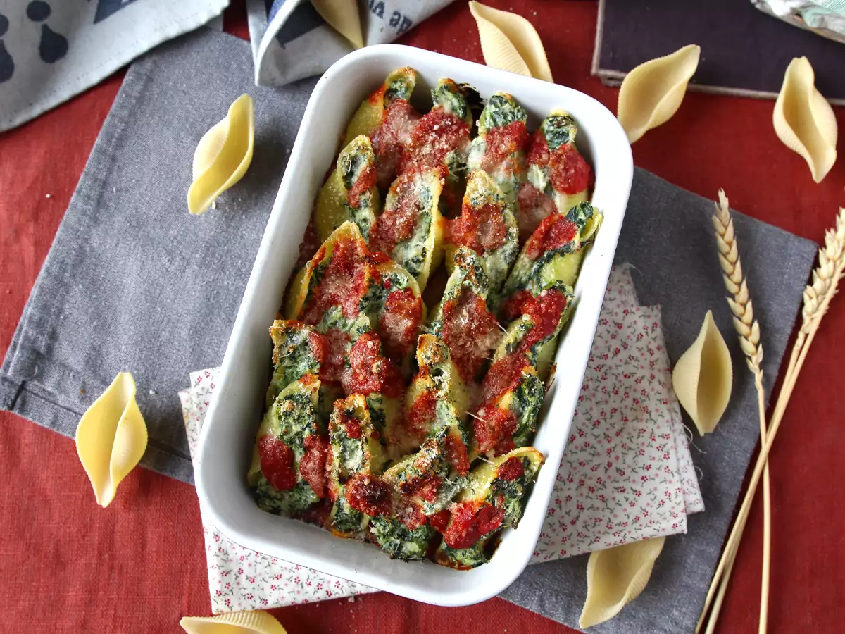 Conchiglioni plnené ricottou a špenátom: neodolateľné pečené vegetariánske jedlo - foto 6