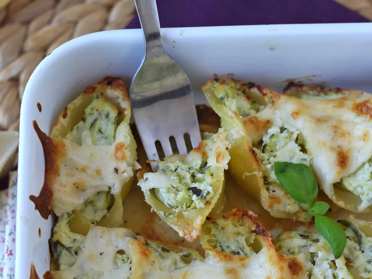 Conchiglioni plnené ricottou, cuketou a citrónom: krémové a au gratin v rúre - foto 4