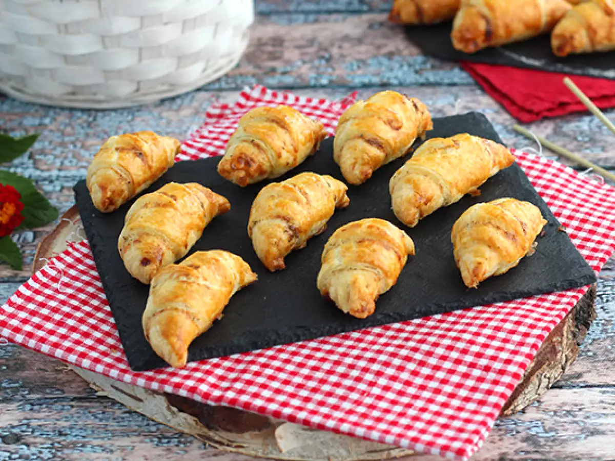 Croissanty z lístkového cesta so šunkou a syrom fromage frais - foto 2