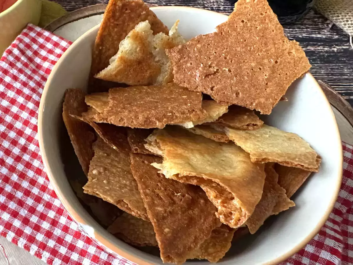 Crostini, predjedlo s chrumkavým parmezánom - foto 2