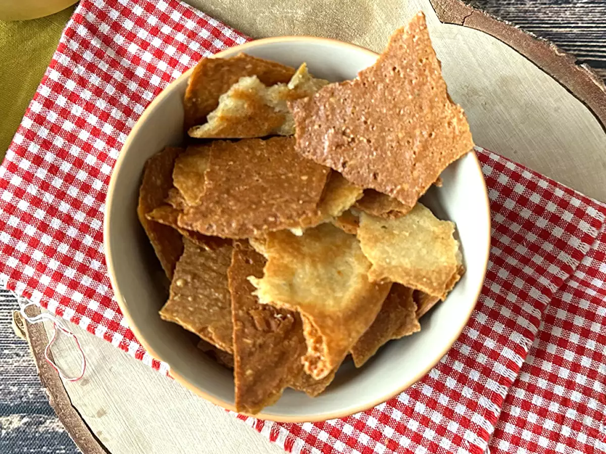 Crostini, predjedlo s chrumkavým parmezánom - foto 5