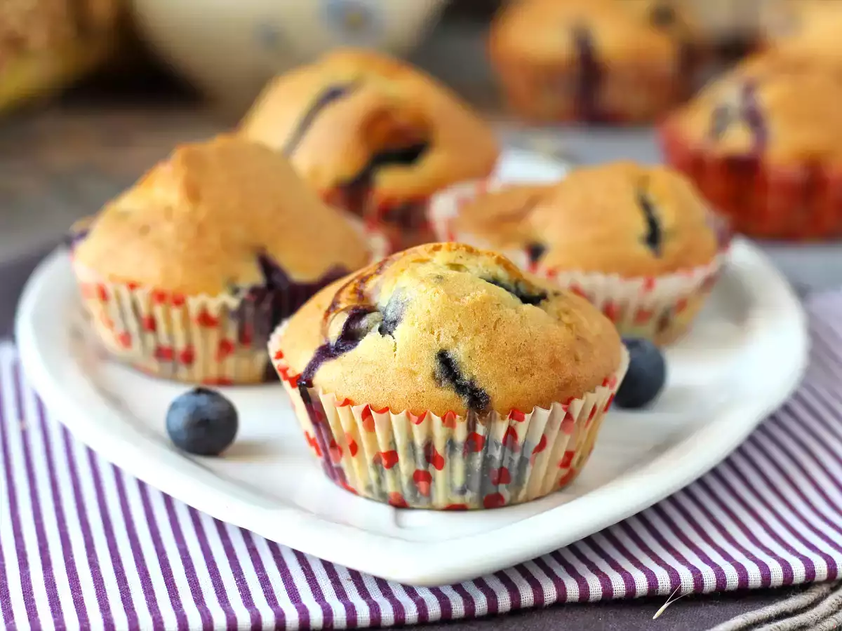 Čučoriedkové muffiny, mini verzia pyrenejského koláča! - foto 3