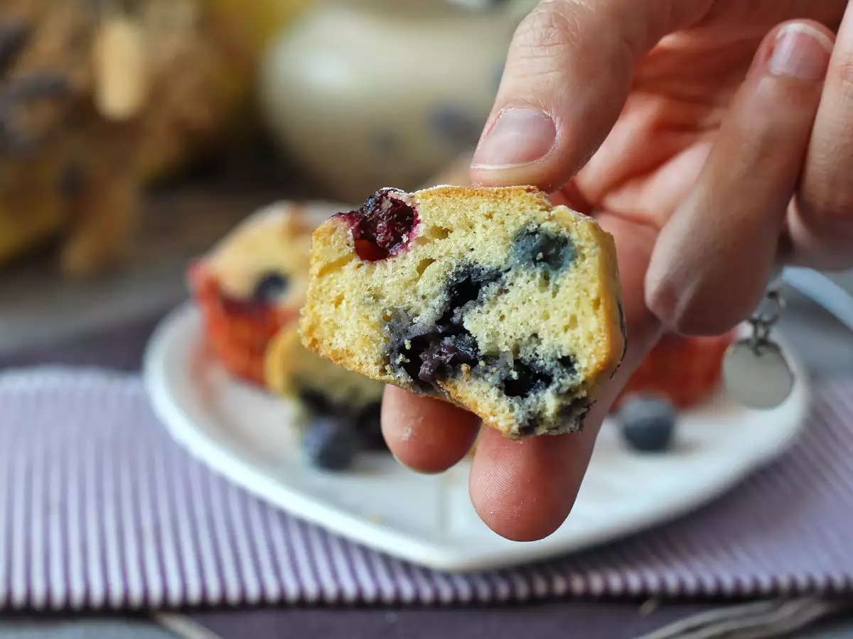 Čučoriedkové muffiny, mini verzia pyrenejského koláča! - foto 8