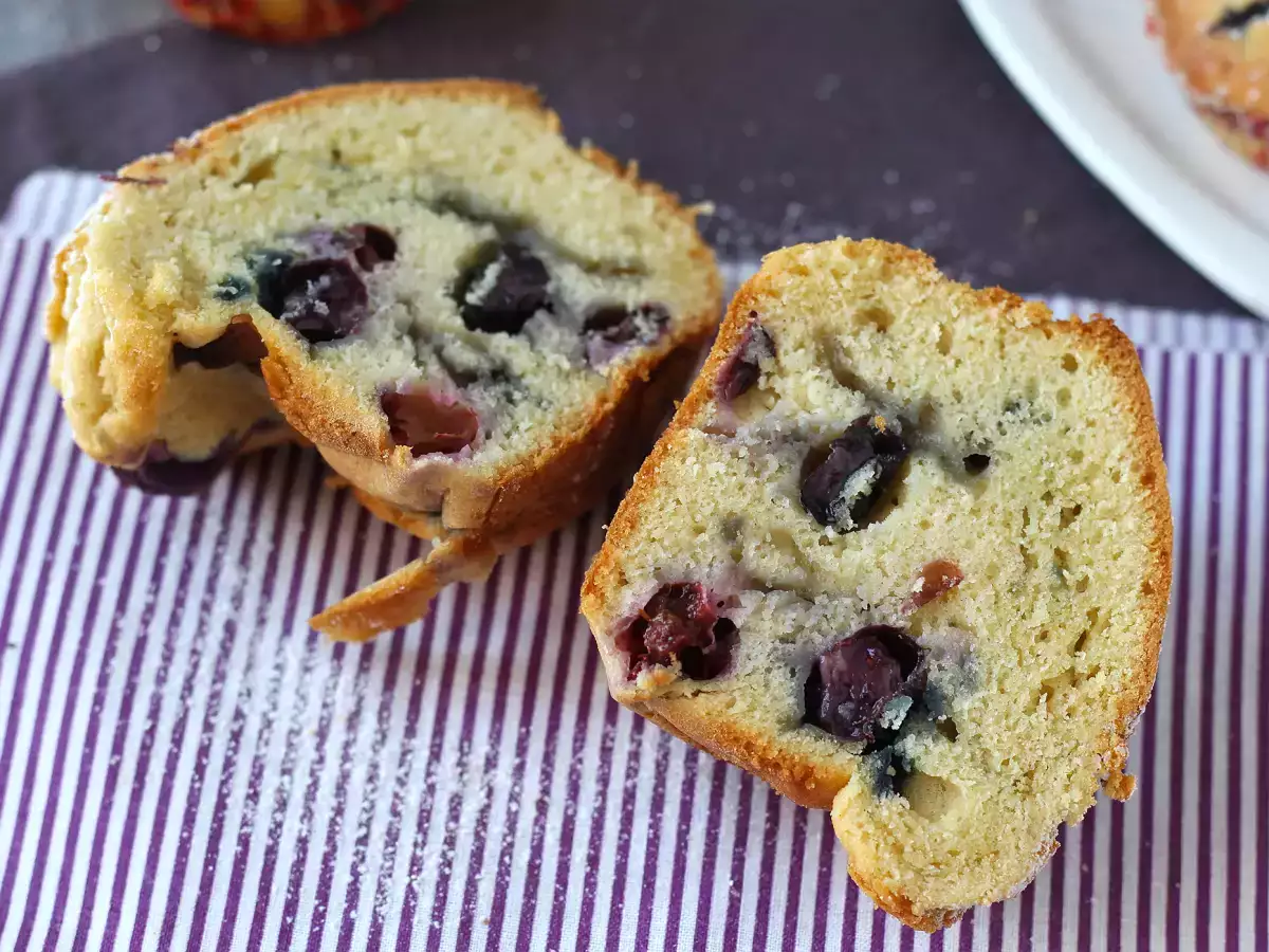 Čučoriedkové muffiny, mini verzia pyrenejského koláča! - foto 12