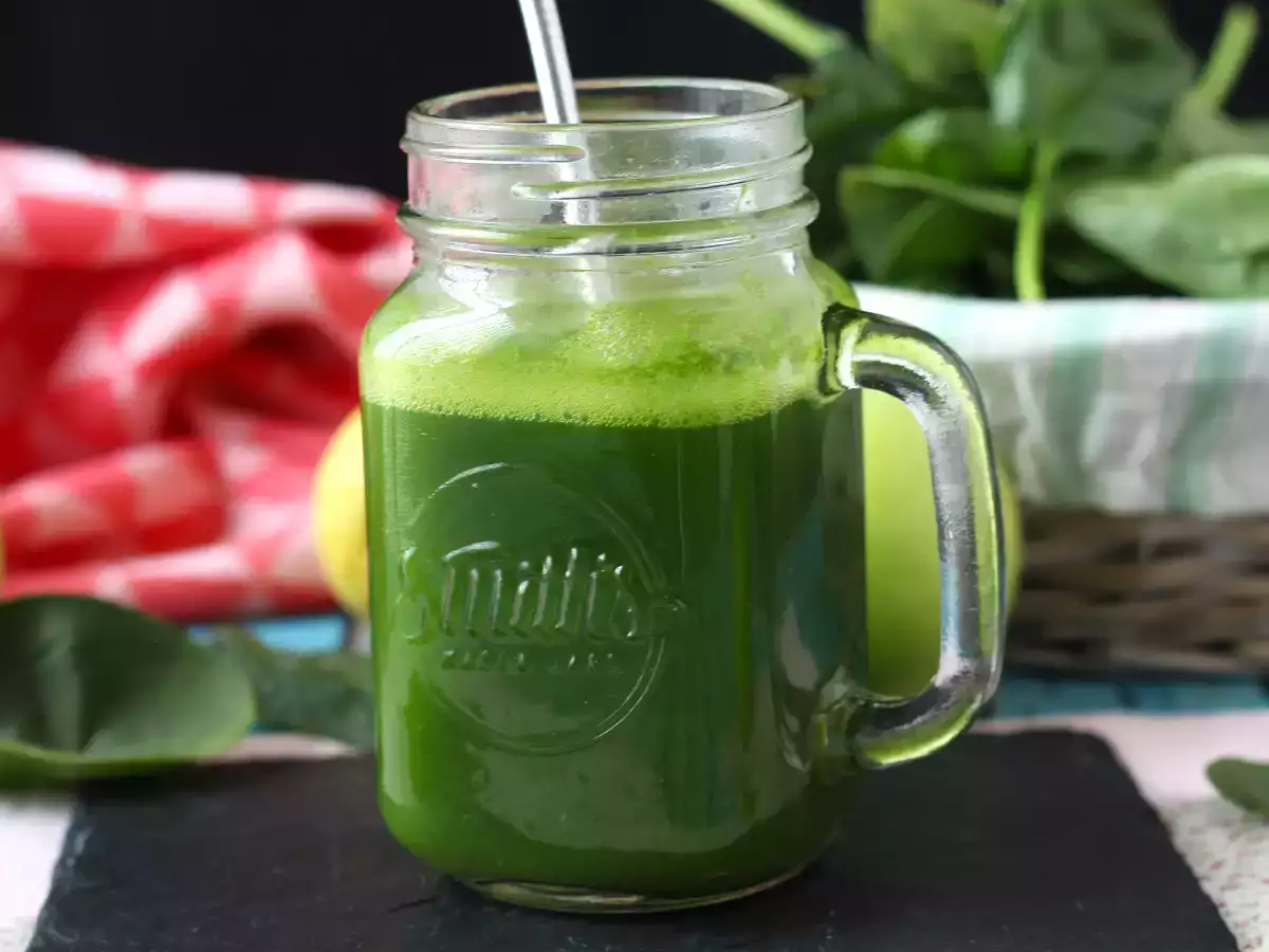 Detoxikačná zelená šťava bez extraktora pre maximum vitamínov! - foto 2