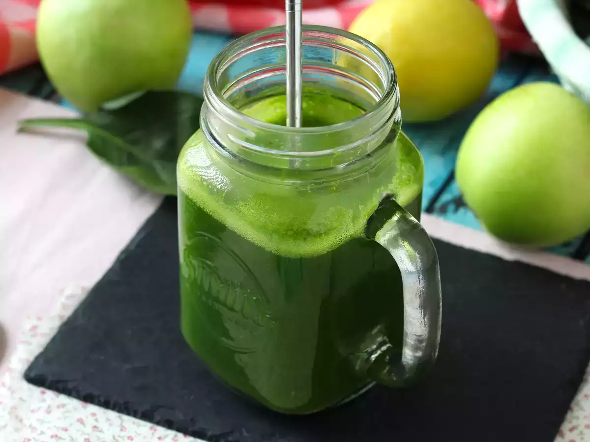 Detoxikačná zelená šťava bez extraktora pre maximum vitamínov! - foto 3