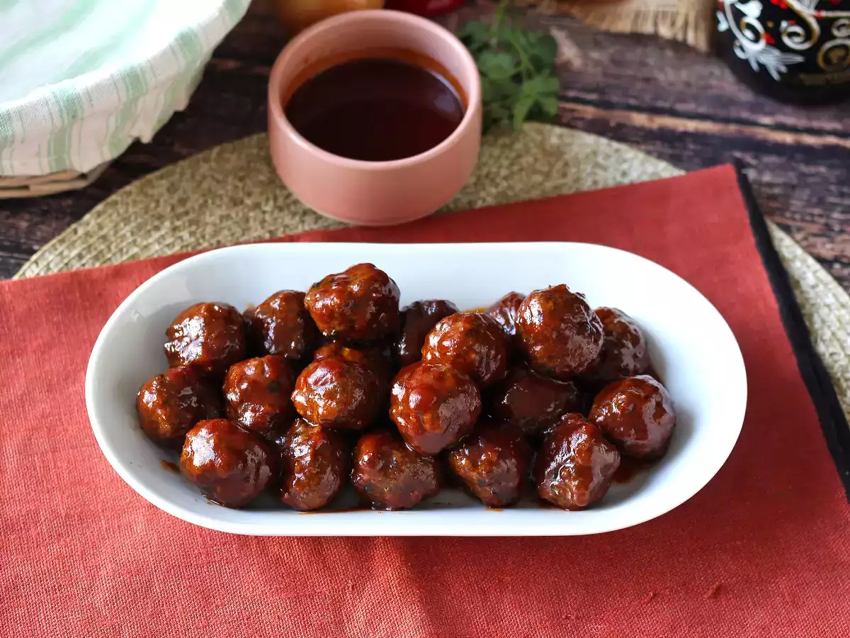 Domáca sladkokyslá omáčka v štýle barbecue: jednoduchý recept, hotový za okamih - foto 2