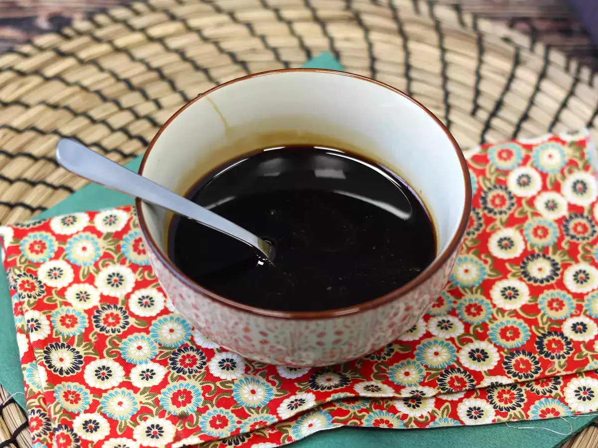 Domáca teriyaki omáčka, ideálna k lososovi a kuraciemu mäsu! - foto 2