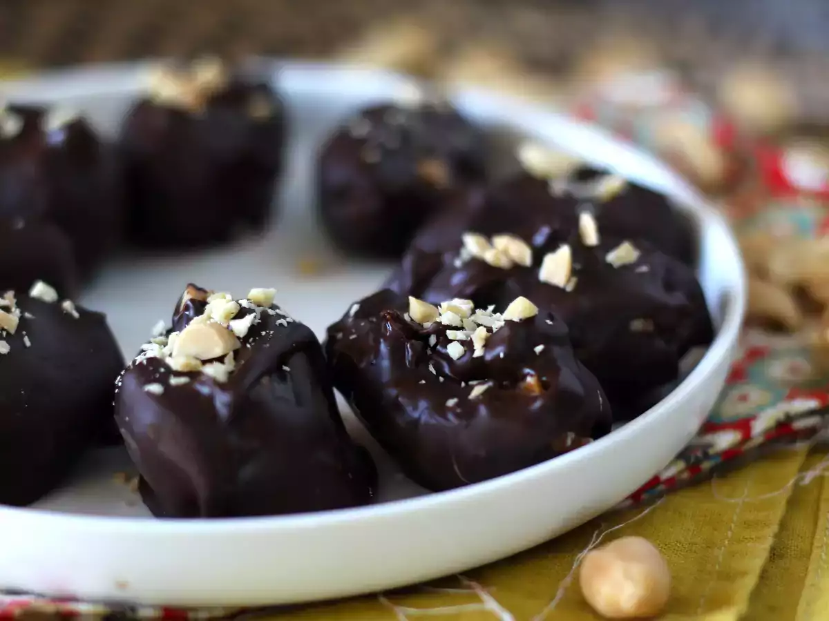 Domáce Snickers: datle, arašidy a čokoláda - zdravé občerstvenie bez pridaného cukru - foto 5