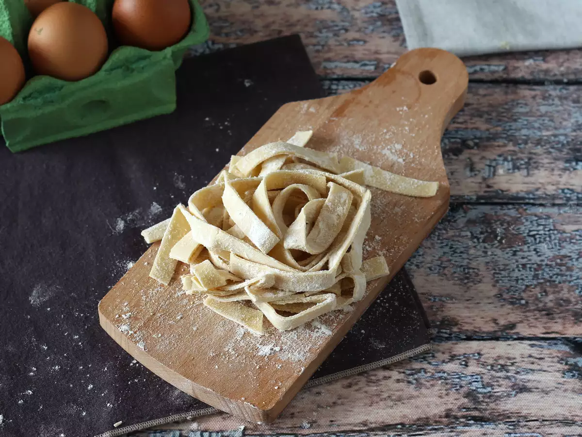 Domáce tagliatelle, postup vysvetlený krok za krokom