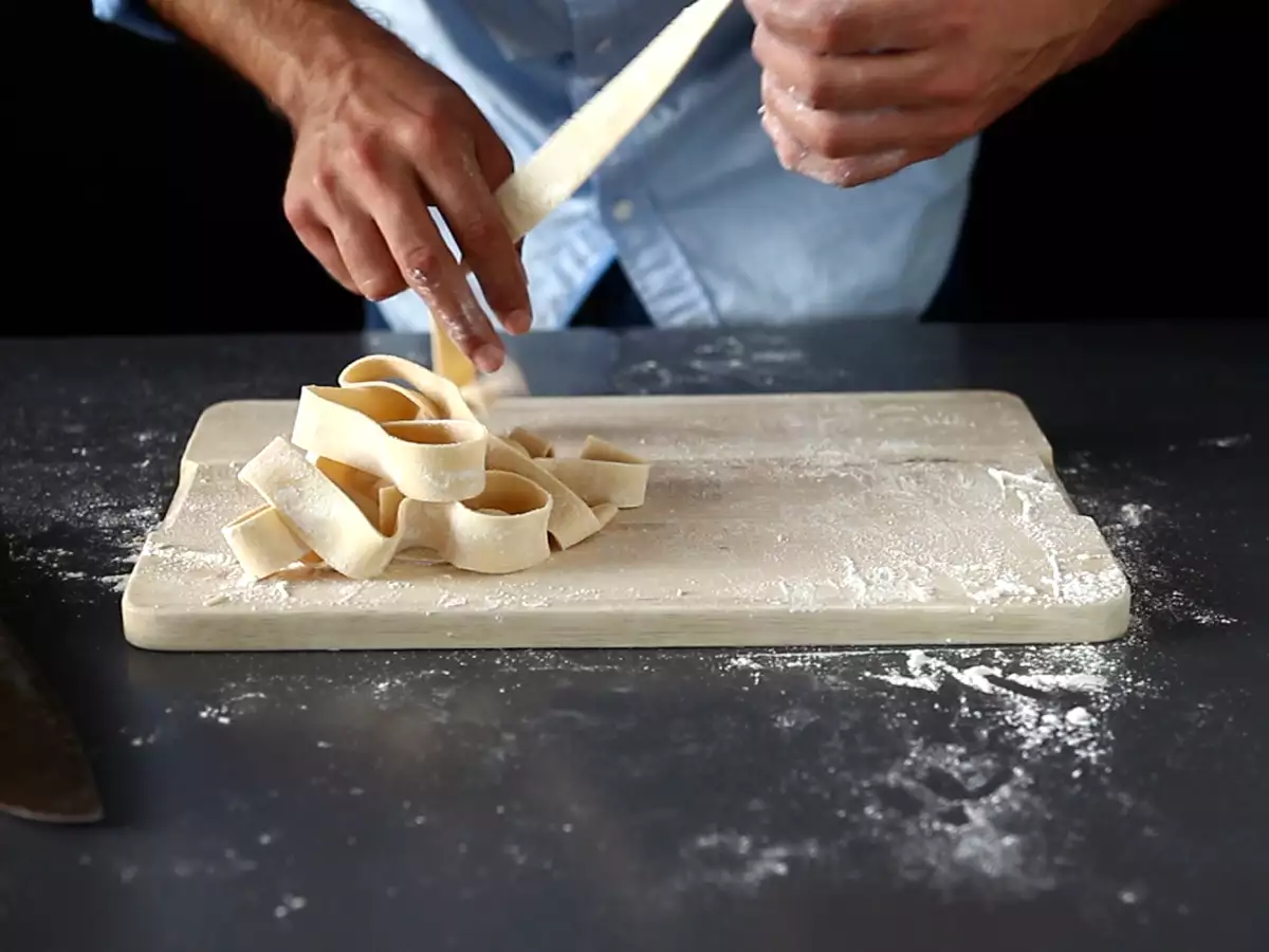 Domáce vaječné pappardelle: recept vysvetlený krok za krokom - foto 2