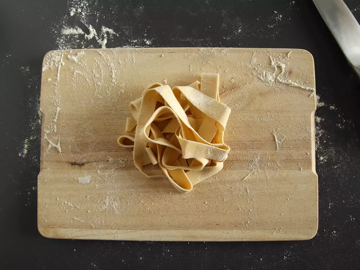 Domáce vaječné pappardelle: recept vysvetlený krok za krokom - foto 4