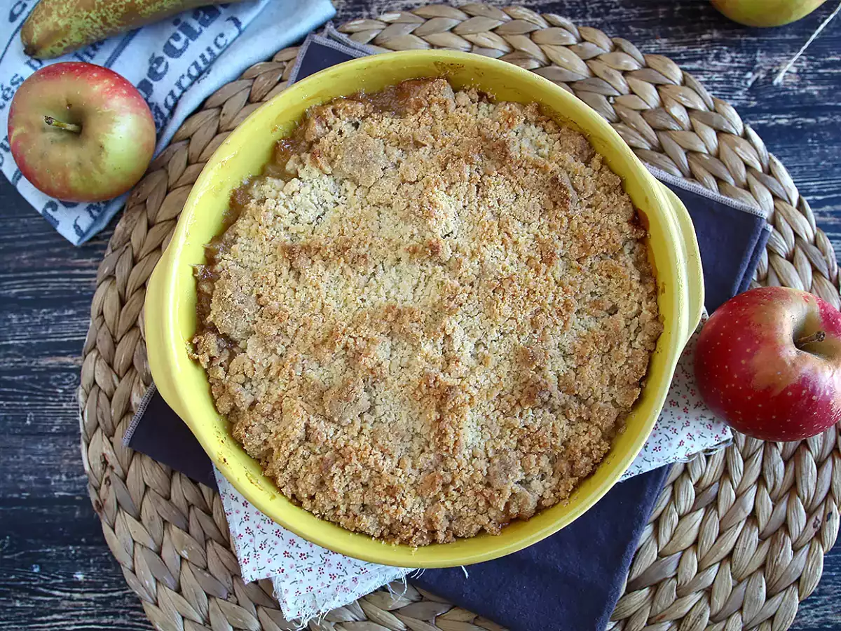 Extra chrumkavá a roztápajúca sa jablkovo-hruškový crumble - foto 2