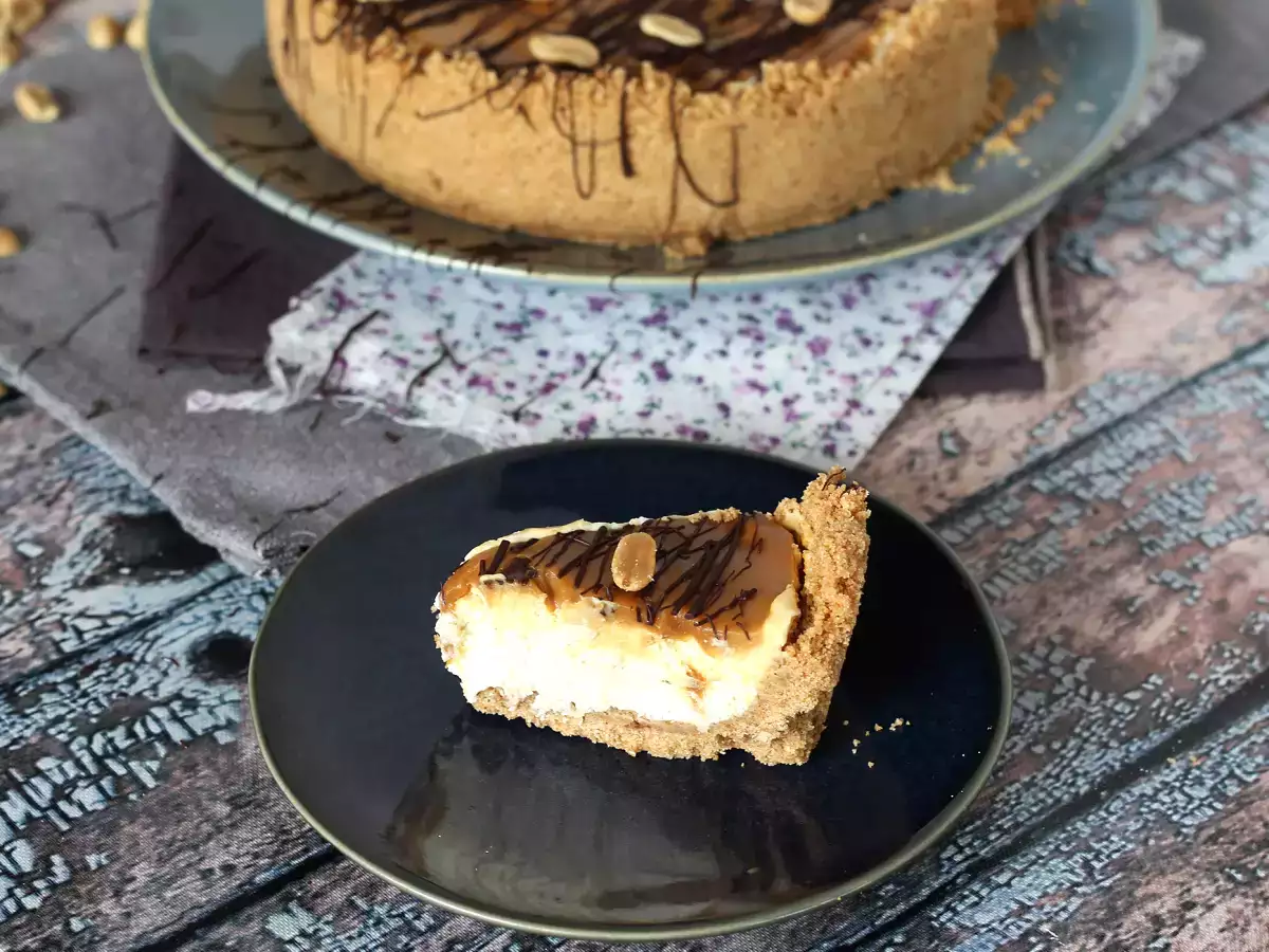 Extra gurmánsky tvarohový koláč v štýle Snickers - foto 2