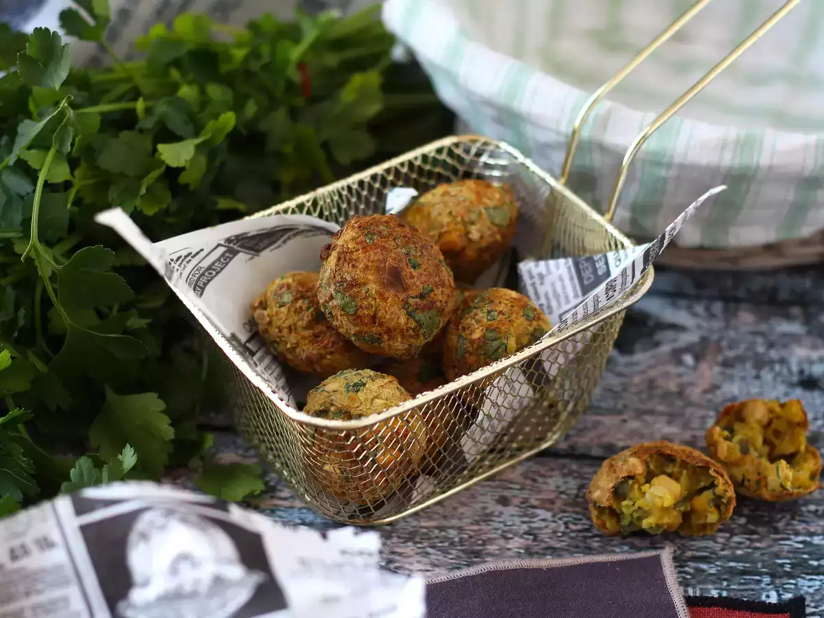 Falafely vo fritéze Air Fryer pre chrumkavé výsledky bez vyprážania!