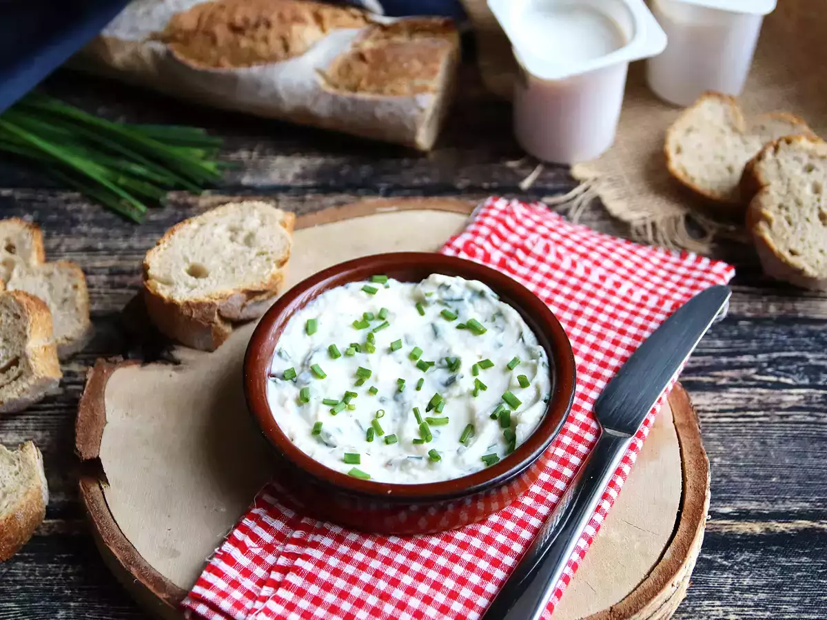 Faux-mage frais cesnak a bylinky (vegánsky syr na báze sóje!) - foto 4
