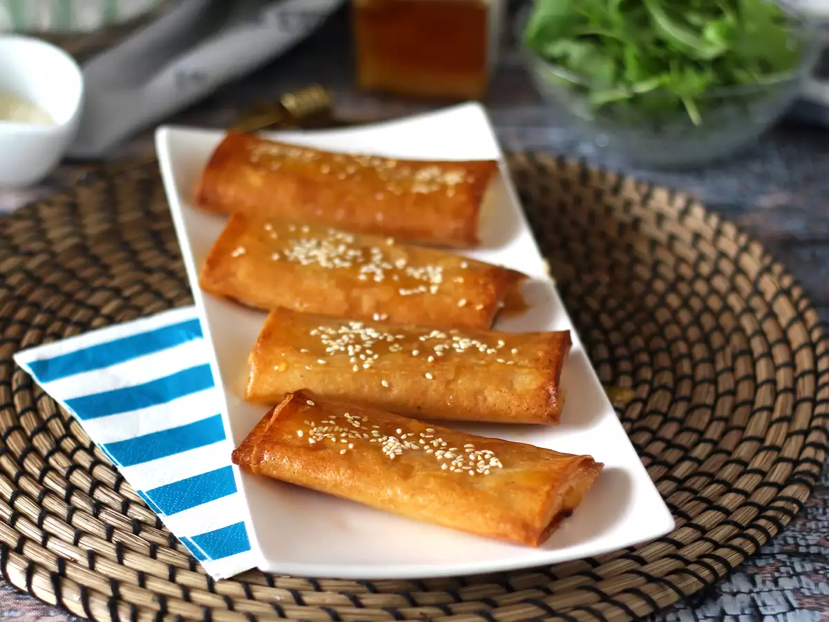 Feta Saganaki, grécky recept na chrumky z fety a medu - foto 2